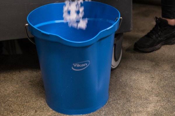 画像4: Vikan(ヴァイカン) ハイジーンバケット(12L) 5686 ※別途送料 (4)