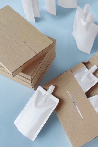 画像1: カウパック キャップ付き白印刷スタンド袋 夢パック DP10-TW0100 1ケース900枚入り (1)