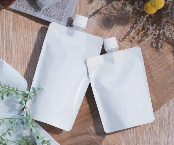 画像1: カウパック キャップ付きアルミ蒸着・白印刷スタンド袋 夢パック DS16-VW0500 1ケース600枚入り (1)